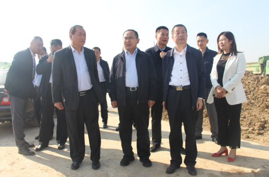蘭山區(qū)委副書記、區(qū)長沈如茂一行到臨沂商貿(mào)服務型國家物流樞紐山東順和國際智慧物流園項目現(xiàn)場視察工作
